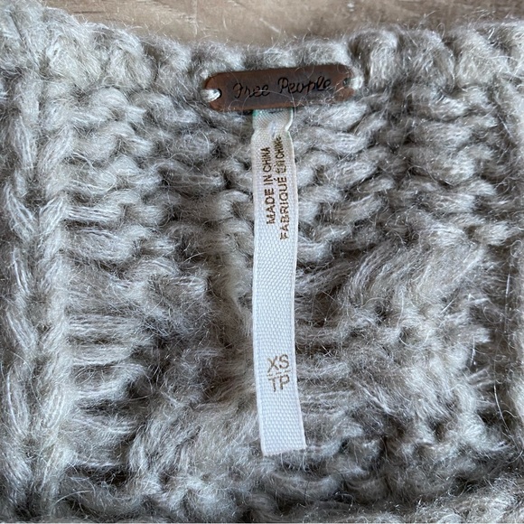 Free People sweater chunky cable knit - Picture 6 of 9